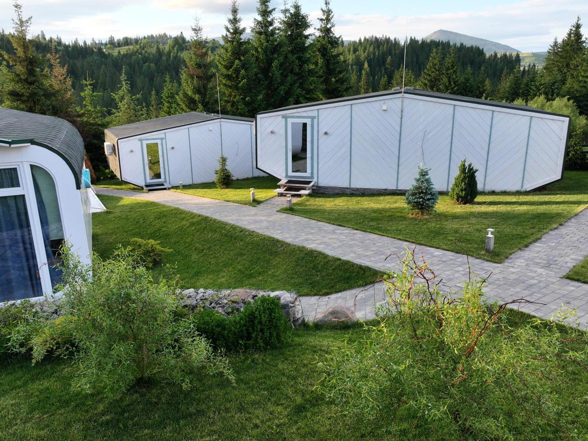Space Place Yablunytsya Bagian luar foto